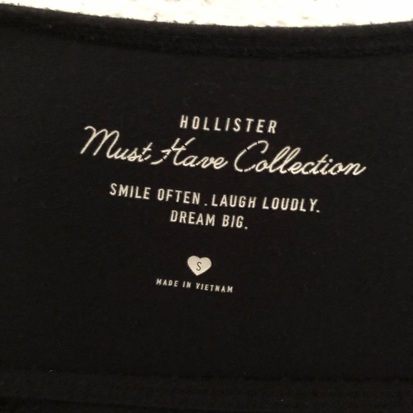 Hollister Shoulder cut tee-shirt - Picture 2 of 2